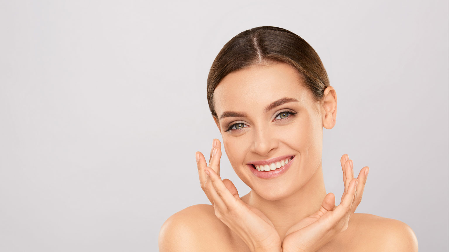 Rejuvenesça sua pele com o power shape facial