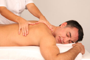 Massagem ayurvedica na Zahra