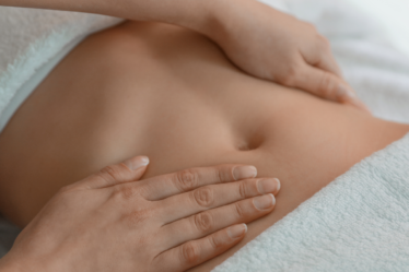 Corpo inchado após o Natal Descubra como a drenagem linfática pode ajudar