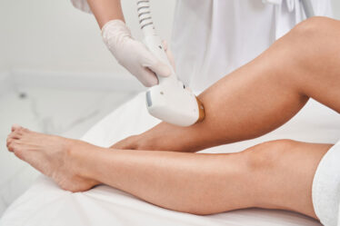 Depilação a laser: o guia completo para uma pele lisa, macia e livre de pelos com segurança e resultados duradouros