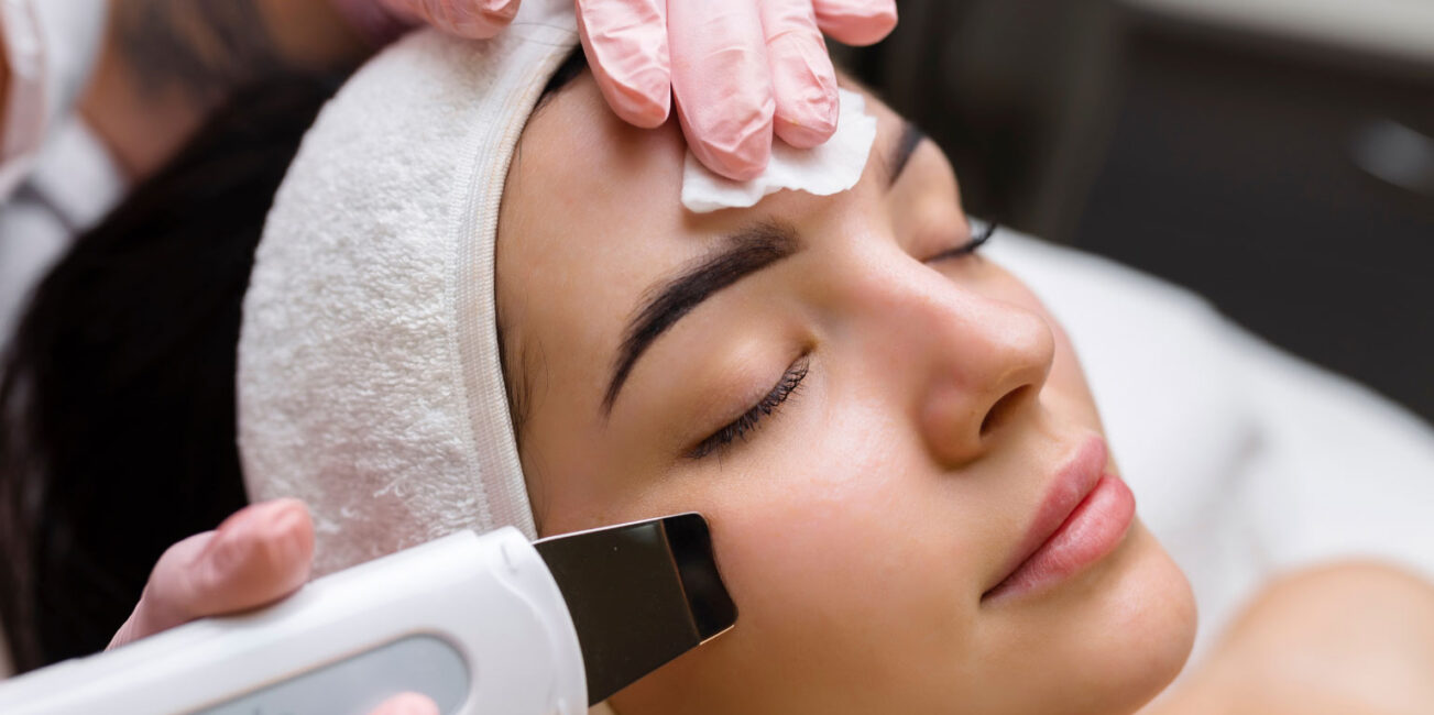 Tratamentos estéticos no verão: o que fazer e como cuidar da pele nos dias mais quentes