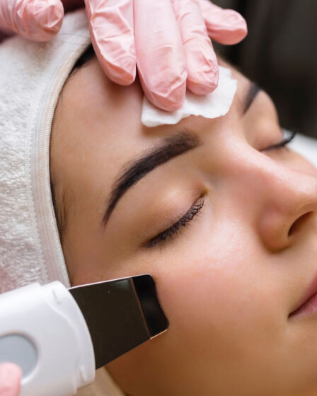 Tratamentos estéticos no verão: o que fazer e como cuidar da pele nos dias mais quentes