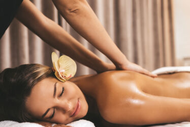 Massagem Ayurvédica vale a pena? Descubra os benefícios