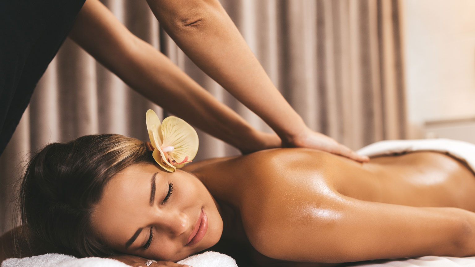 Massagem Ayurvédica vale a pena? Descubra os benefícios